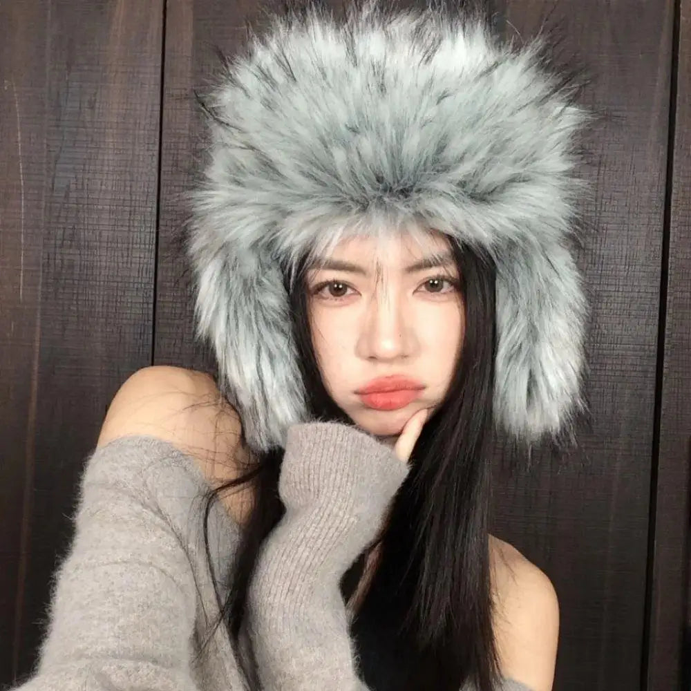 Fashion Fluffy Russian Hat Female Faux Fur Hats Winter Hats For Women Y2K Faxu Fox Fur Beanies Bomber Hat Earflap Hat Ushanka
